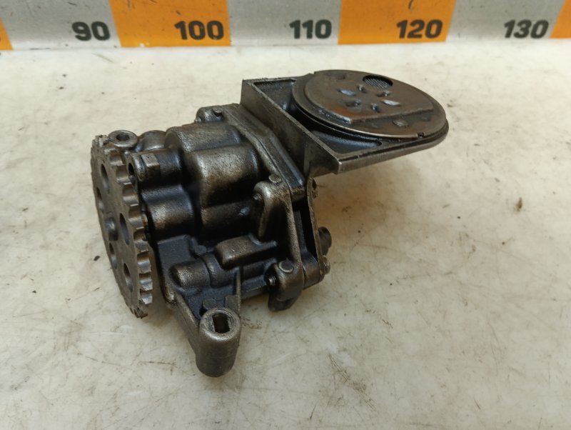 Насос масляный