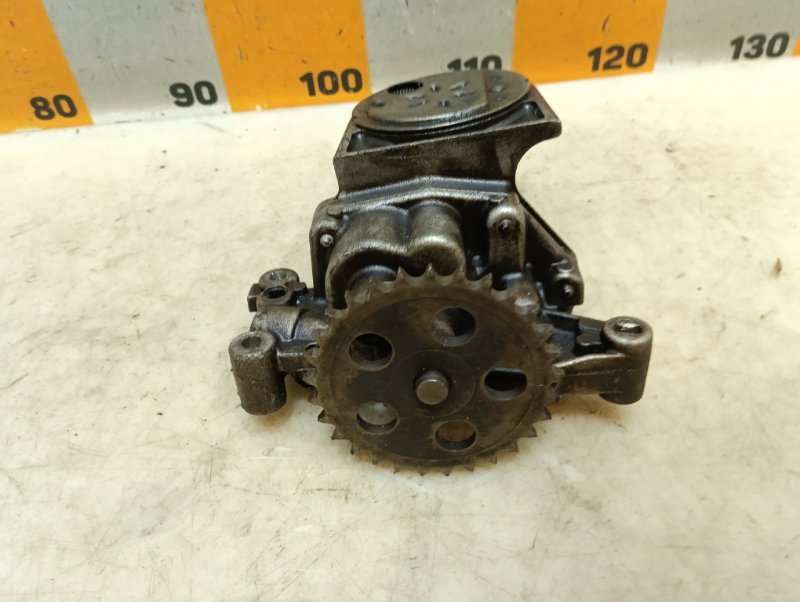 Насос масляный