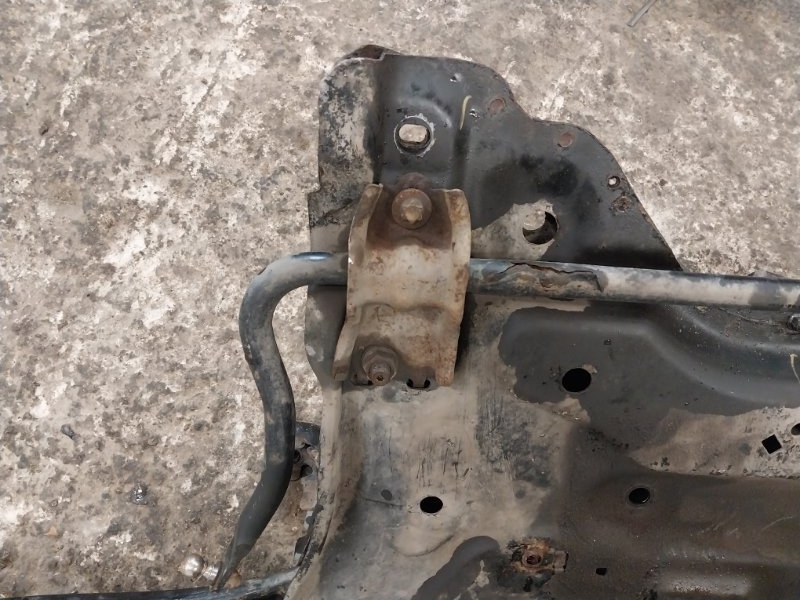 Балка подмоторная