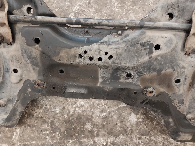 Балка подмоторная