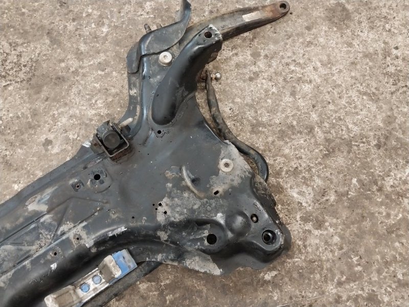 Балка подмоторная