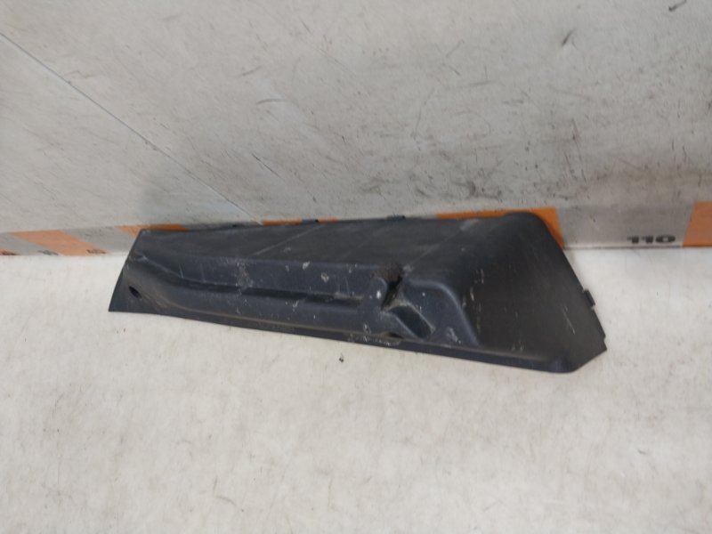 Держатель задней полки