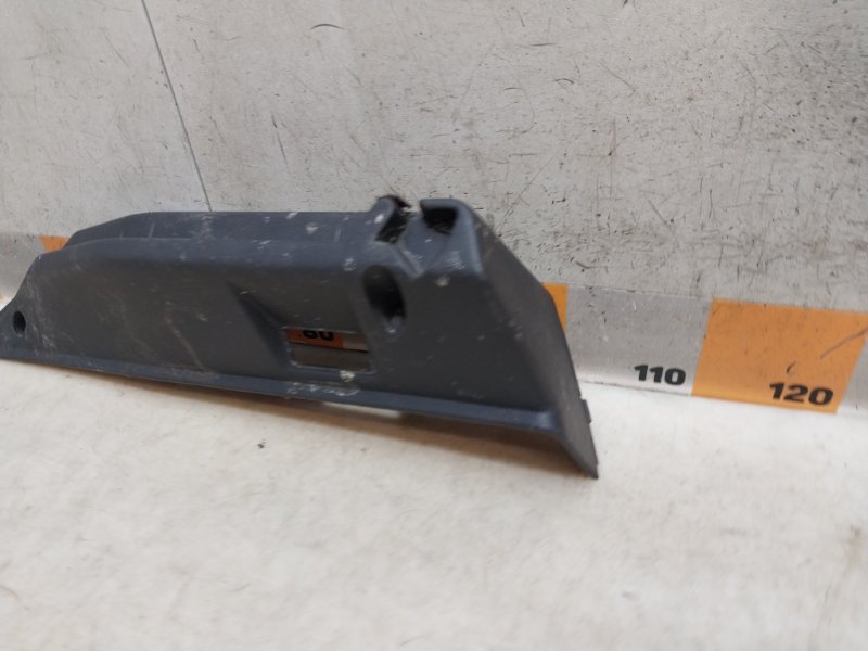 Держатель задней полки