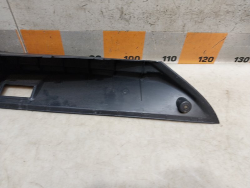 Держатель задней полки