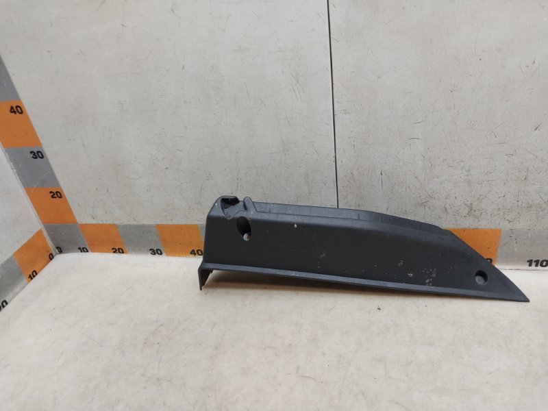 Держатель задней полки