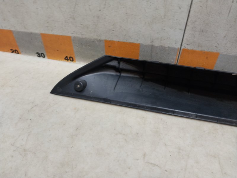 Держатель задней полки