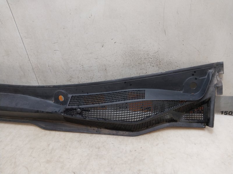 Решетка стеклоочистителей (Жабо)