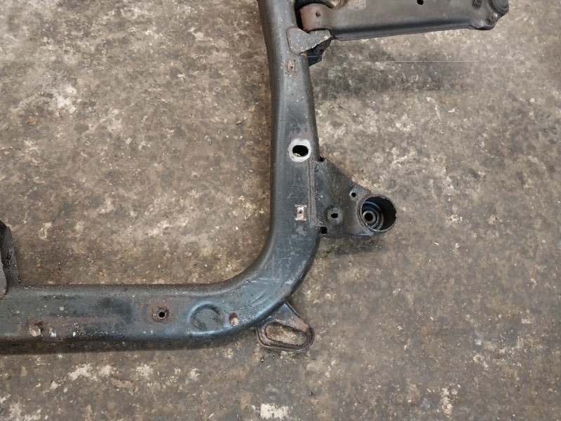 Балка подмоторная