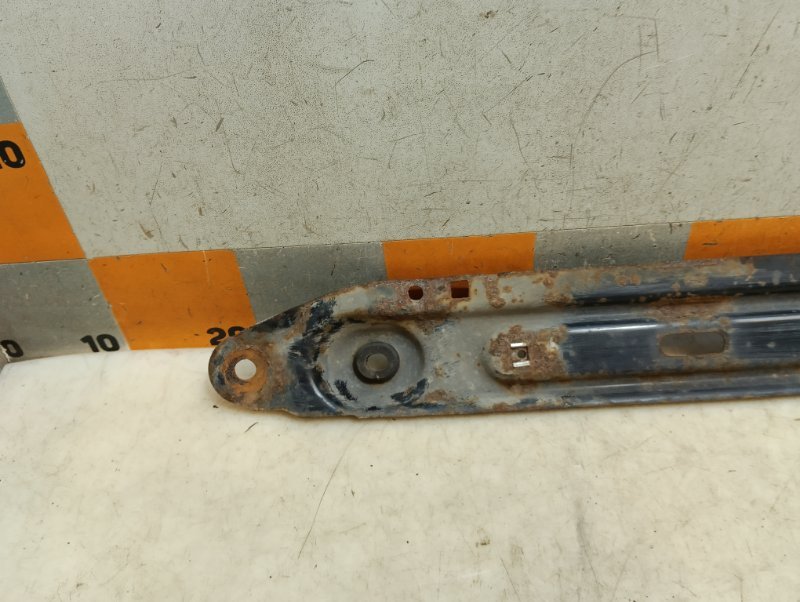 Балка подрадиаторная