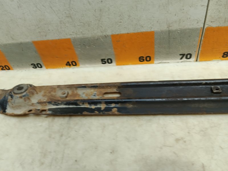 Балка подрадиаторная