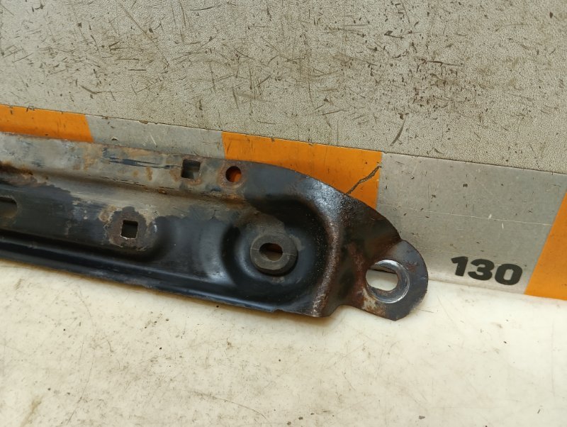 Балка подрадиаторная