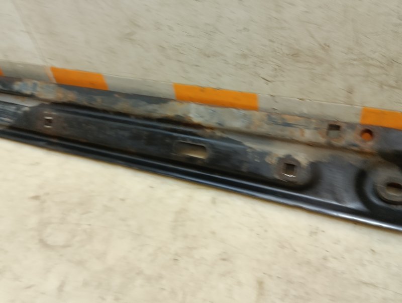 Балка подрадиаторная