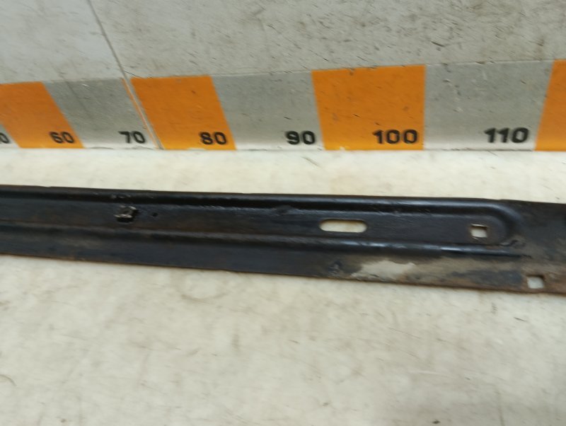 Балка подрадиаторная