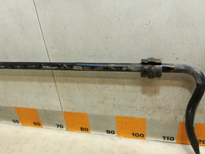 Стабилизатор передний