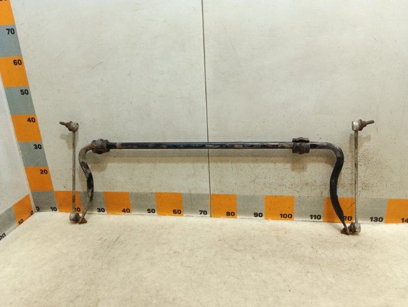 Стабилизатор передний