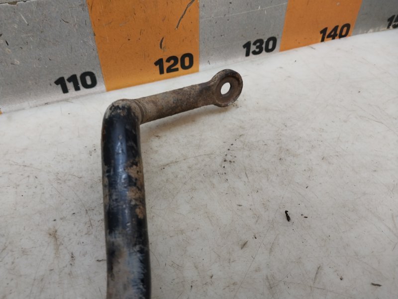 Стабилизатор передний