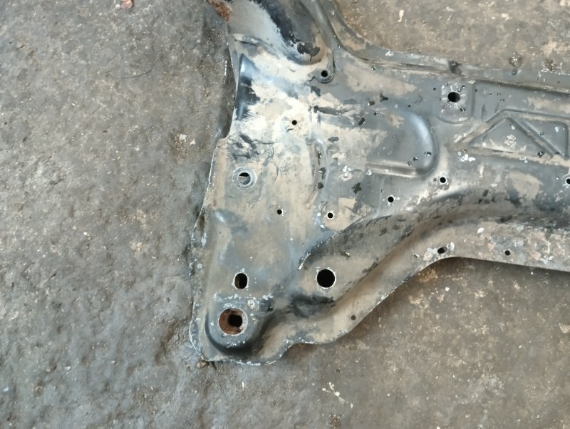 Балка подмоторная