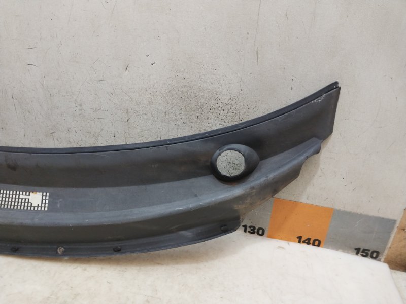 Решетка стеклоочистителей (Жабо)