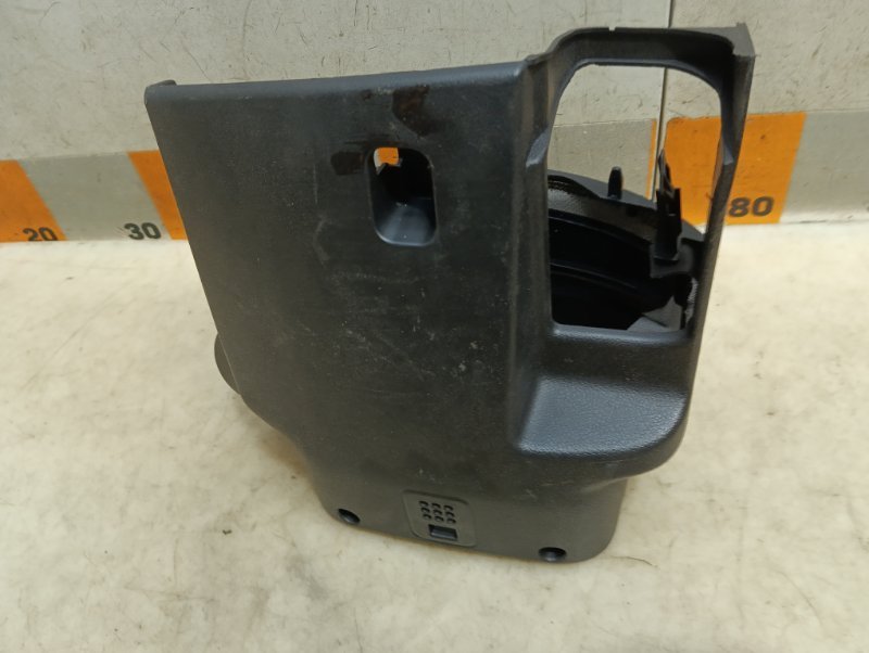 Кожух рулевой колонки