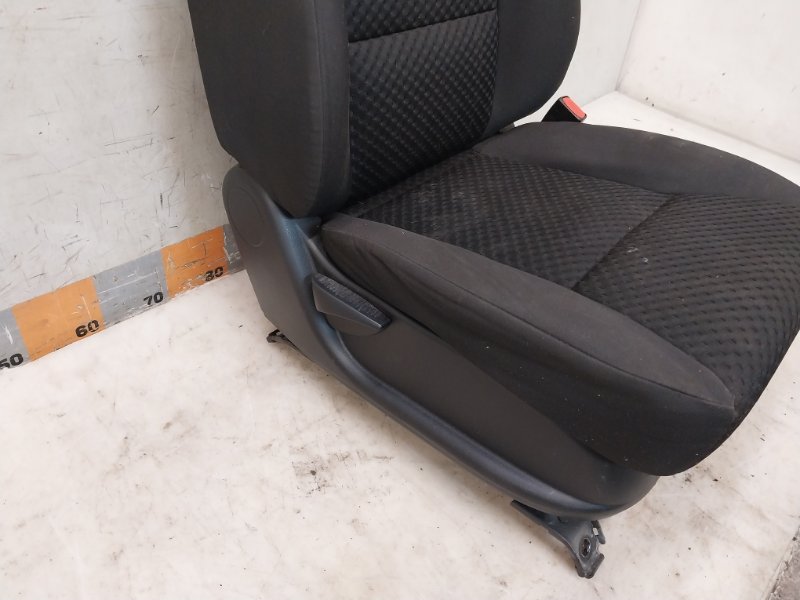 Сиденье переднее правое