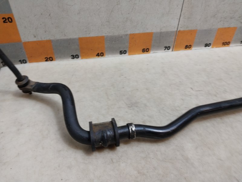 Стабилизатор передний