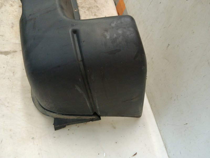 Бампер задний