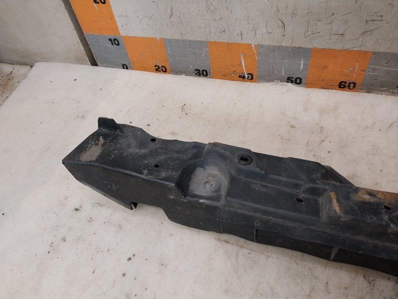 Усилитель заднего бампера