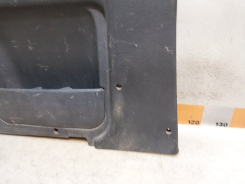 Обшивка багажника