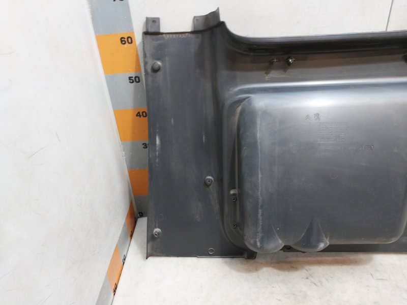 Обшивка багажника