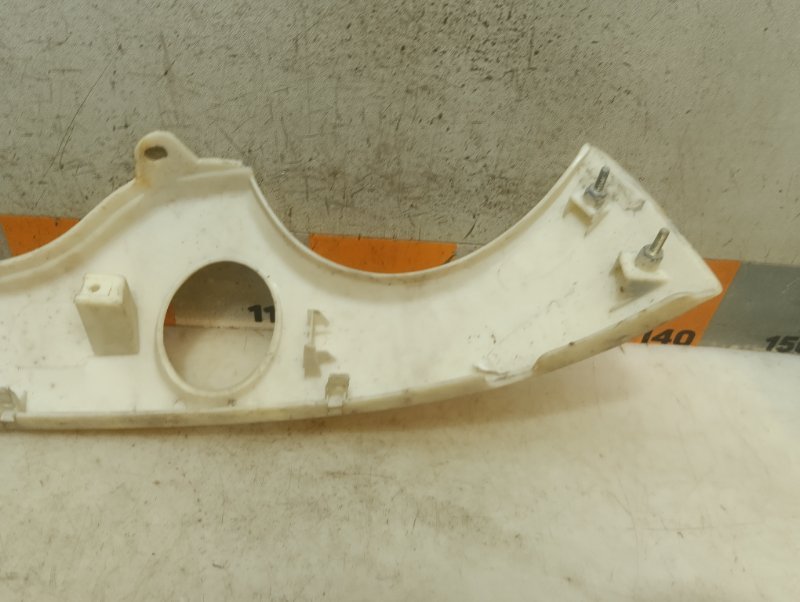 Планка под фару левая