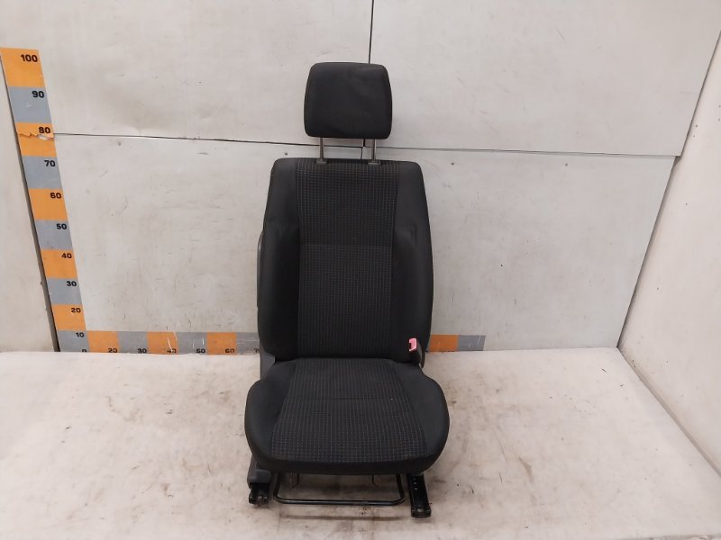 Сиденье переднее правое