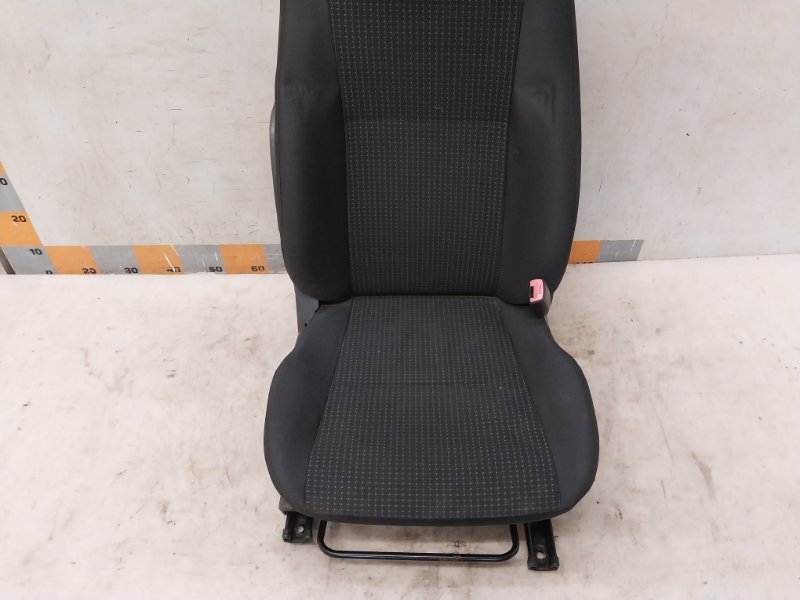 Сиденье переднее правое