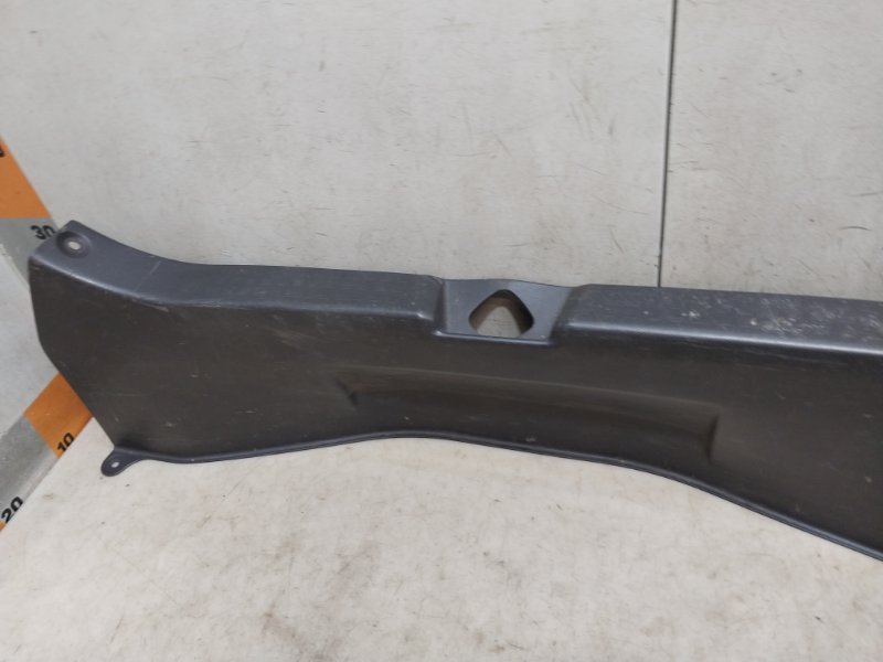 Обшивка багажника