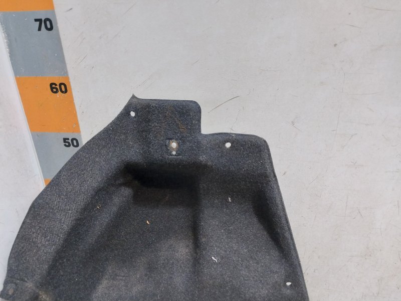 Обшивка багажника