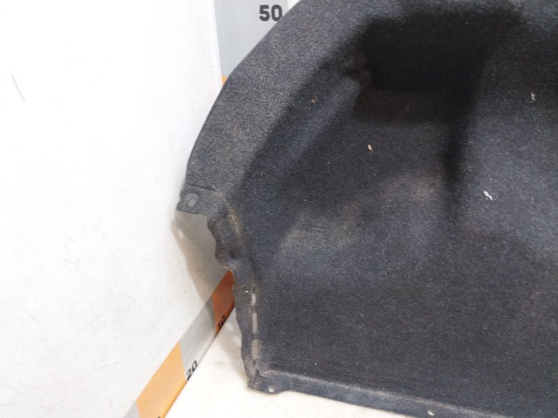 Обшивка багажника