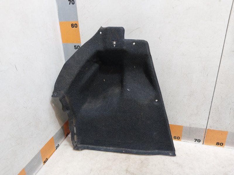 Обшивка багажника