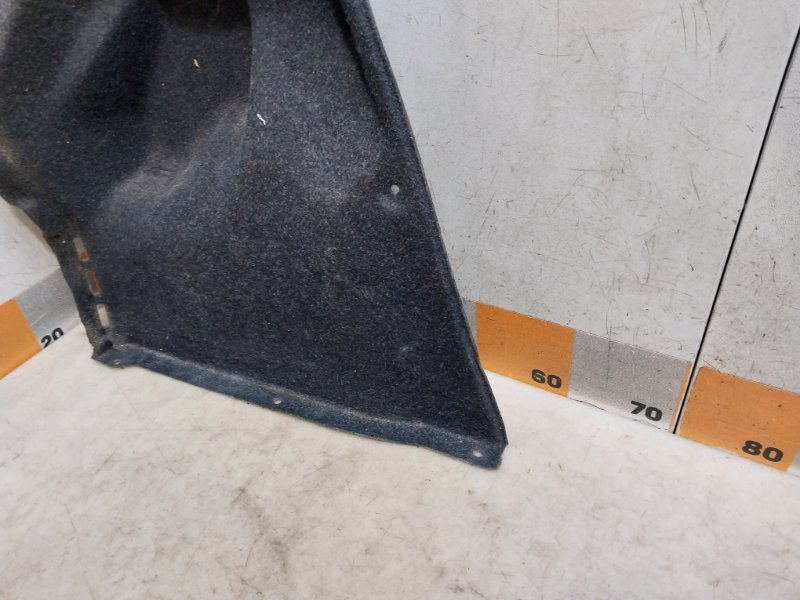 Обшивка багажника