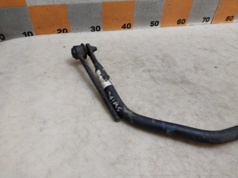 Стабилизатор передний