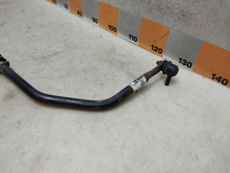 Стабилизатор передний