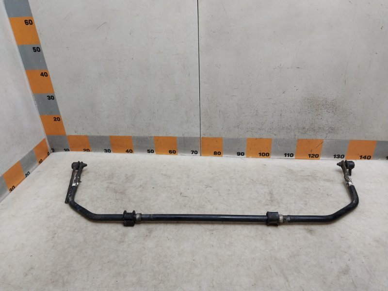 Стабилизатор передний