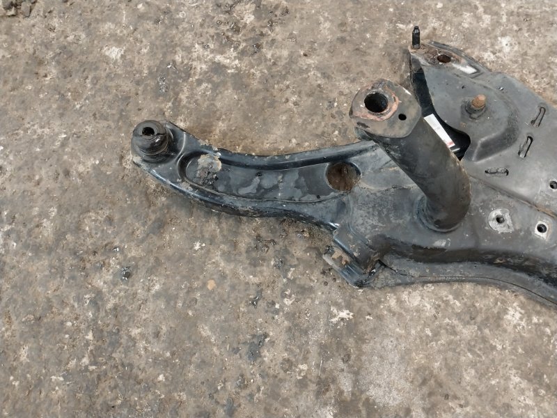 Балка подмоторная