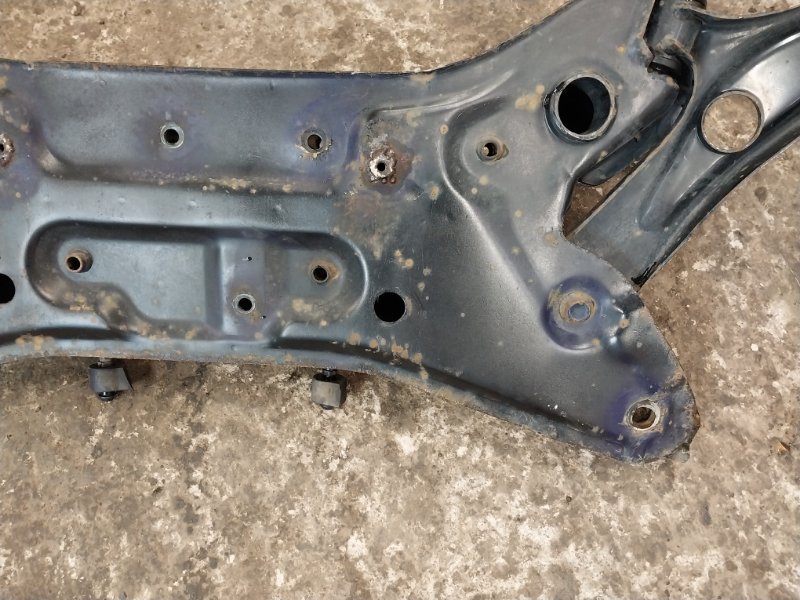 Балка подмоторная