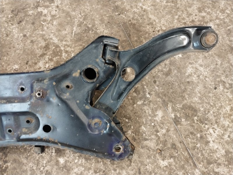 Балка подмоторная