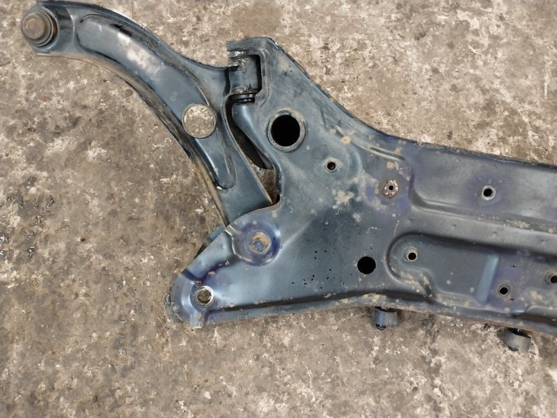 Балка подмоторная