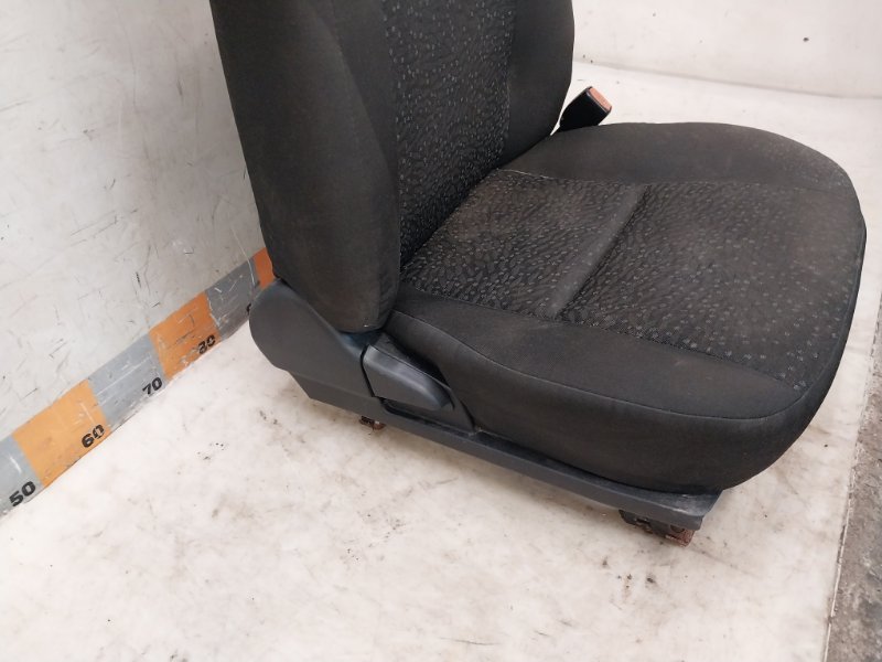 Сиденье переднее правое