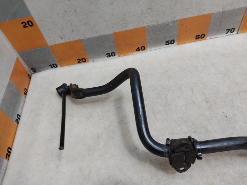 Стабилизатор передний