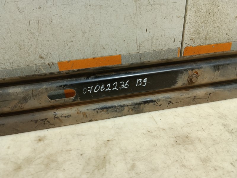 Балка подрадиаторная