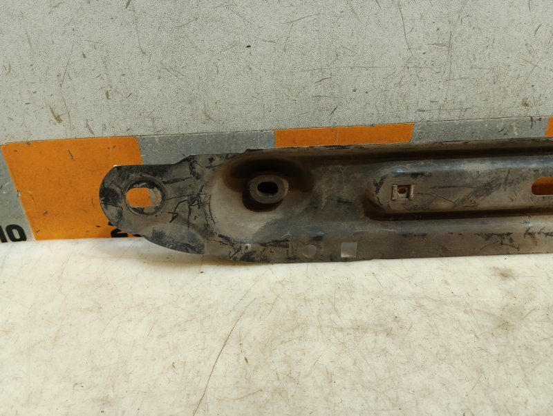 Балка подрадиаторная