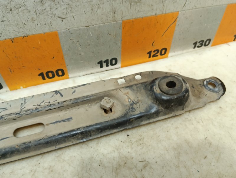 Балка подрадиаторная