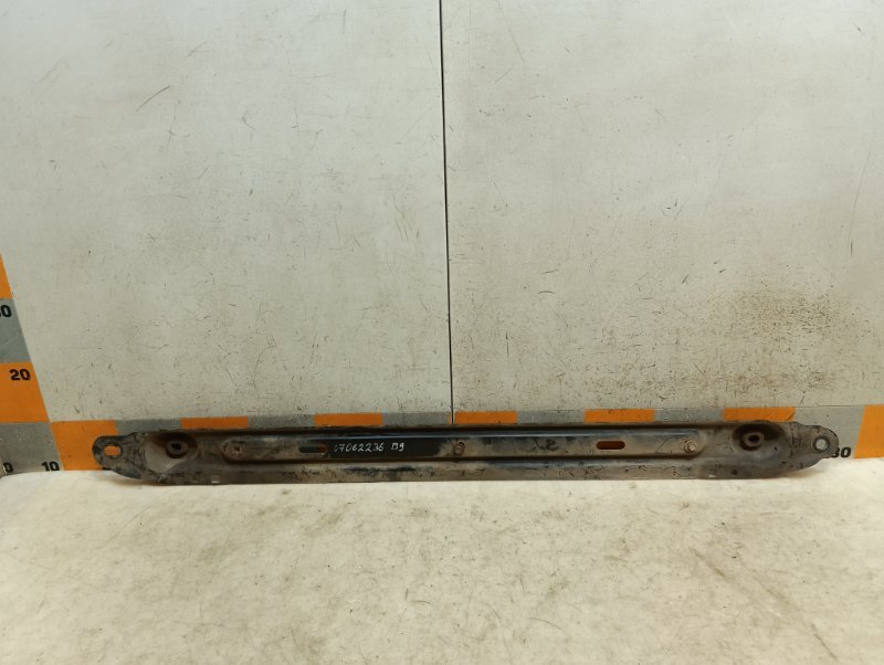 Балка подрадиаторная